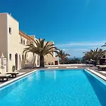 فندق دانيزيس 2*
