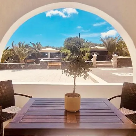 Hotel Danezis Messaria (Santorini)