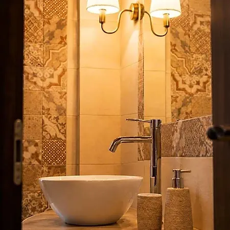 Hotel Danezis 2*