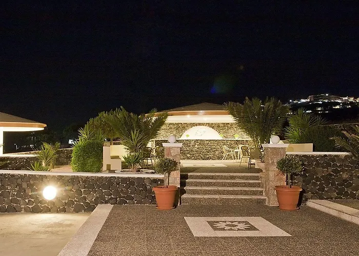 Danezis Messaria (Santorini)